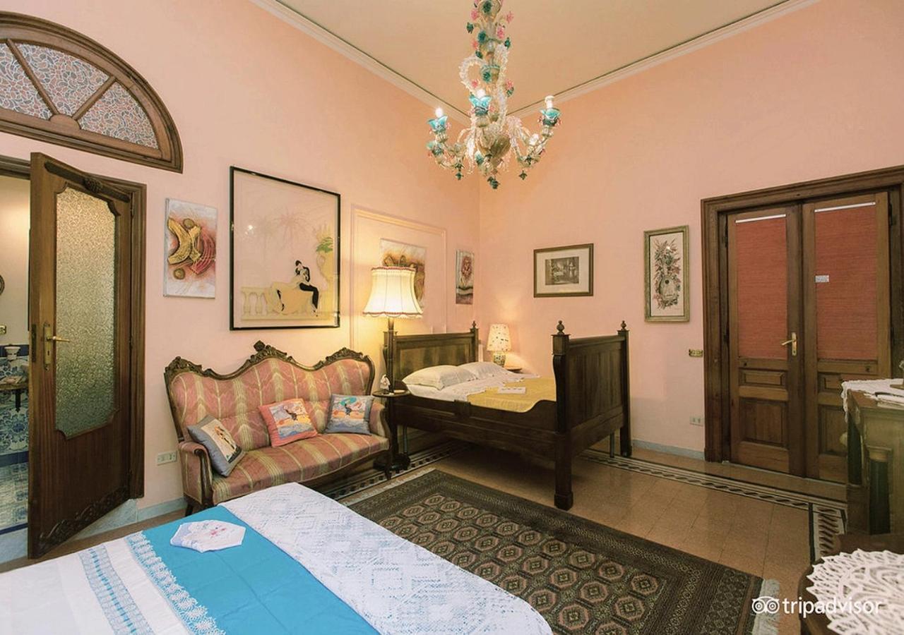 B&B Atmosfere Del Centro Storico Naples Exterior photo