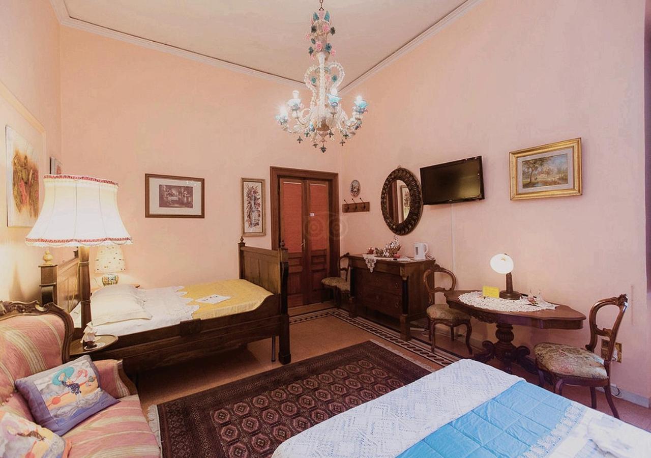 B&B Atmosfere Del Centro Storico Naples Exterior photo