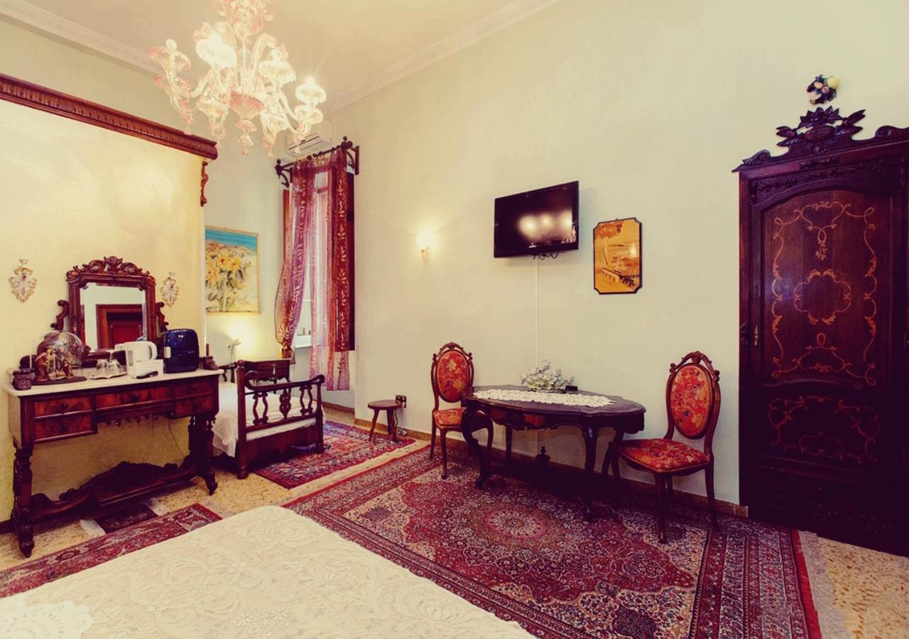 B&B Atmosfere Del Centro Storico Naples Exterior photo