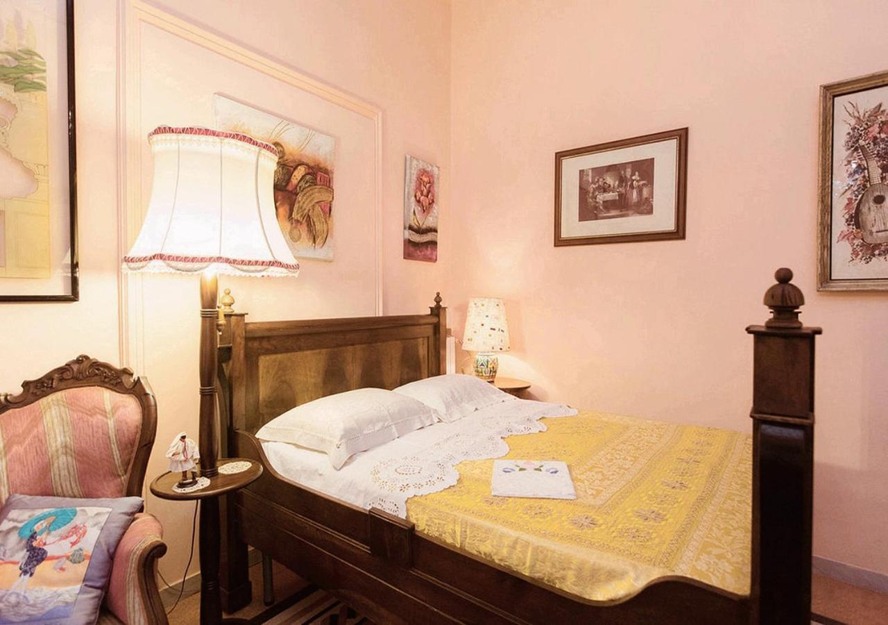 B&B Atmosfere Del Centro Storico Naples Exterior photo